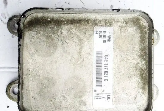 Skoda Octavia Mk3 (5E) Engine oil radiator 04E117021C