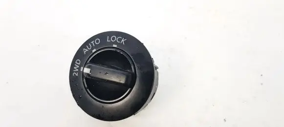 Traction control (ASR) switch