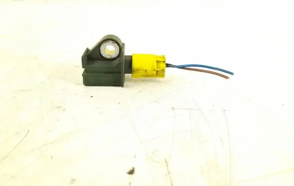 Mercedes-Benz GLK (X204) Airbag deployment crash/impact sensor 1729056000 A1729056000