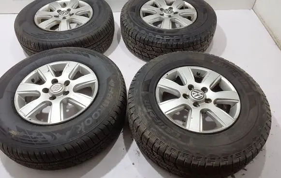 R16 alloy rim
