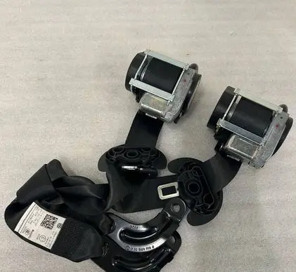 Volkswagen Golf Plus Set of seat belts 5M1857705G 5M1857706G