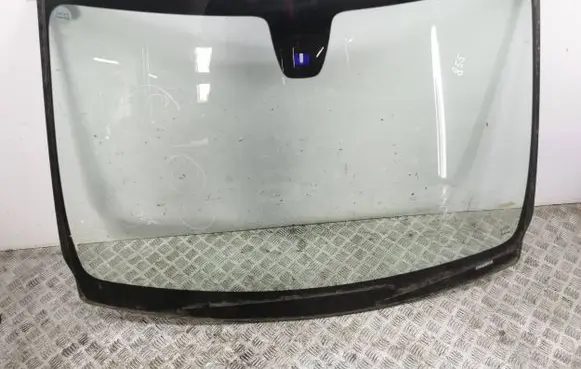 Mercedes-Benz B W246 W242 Front windscreen/windshield window 