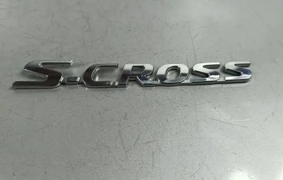 Suzuki SX4 S-Cross Manufacturers badge/model letters 