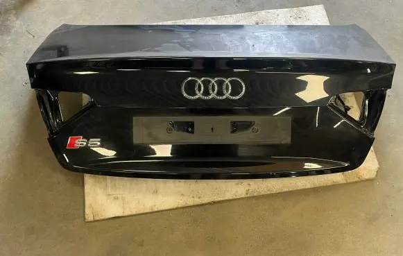 Audi A5 8T 8F Tailgate/trunk/boot lid