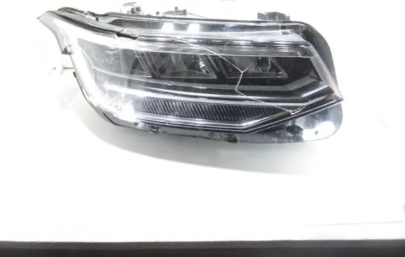 Volkswagen Tiguan Headlight/headlamp 5NB941036G