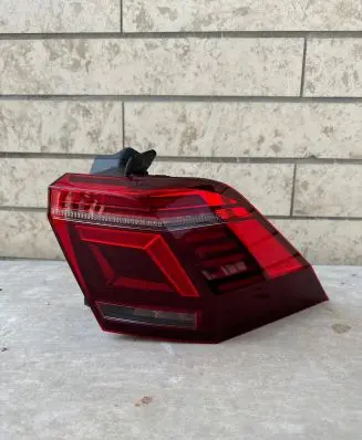 Volkswagen Tiguan Rear/tail lights 5NA945208J 00214974 0021498907