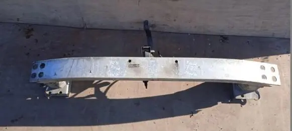 Toyota Corolla Verso AR10 Front bumper support beam