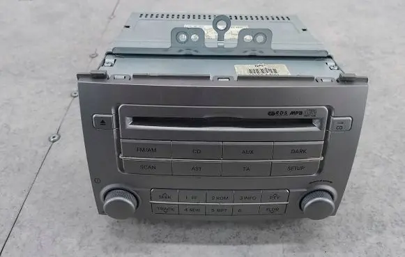 Hyundai i20 (PB PBT) Radio/CD/DVD/GPS head unit 961001J202