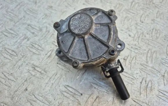 Mercedes-Benz E W212 Vacuum pump GD01497