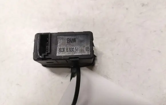 Mini One - Cooper Clubman R55 AUX in-socket connector 61316930561