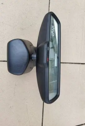 Dodge Challenger Rear view mirror (interior)