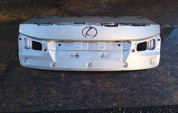 Lexus IS 220D-250-350 Tailgate/trunk/boot lid