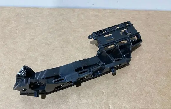 Skoda Octavia Mk4 Front bumper mounting bracket 5E3807042