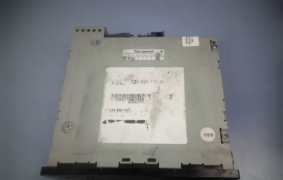 Volkswagen PASSAT B5.5 CD/DVD changer 1Z0035111A