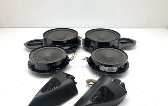 Volkswagen PASSAT B7 Audio system kit 3C8035454