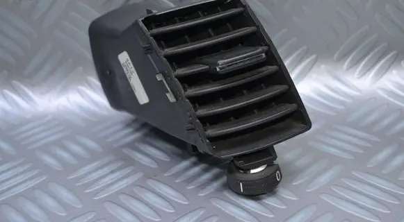 Opel Zafira B Dash center air vent grill 13144401 213680437