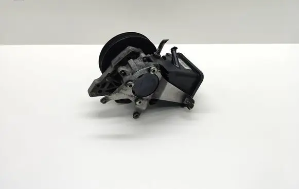BMW 5 E60 E61 Power steering pump 7693974 7693974101 7787106