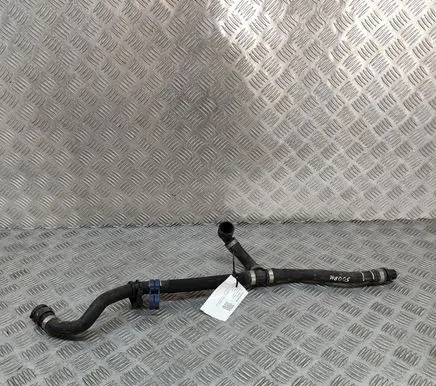 Mercedes-Benz Sprinter W907 W910 Engine coolant pipe/hose A9105011600