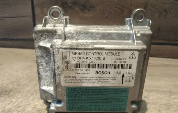 Mazda 3 I Airbag control unit/module BP4K57K30B 0285001453