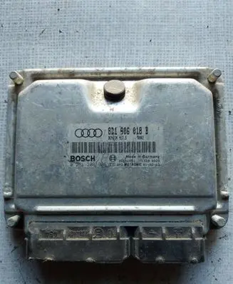 Audi A3 S3 8L Engine control unit/module ECU 8D1906018B 0261206906