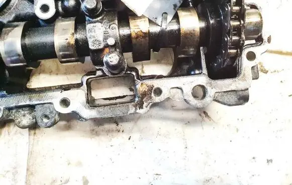 Peugeot 407 Camshaft 
