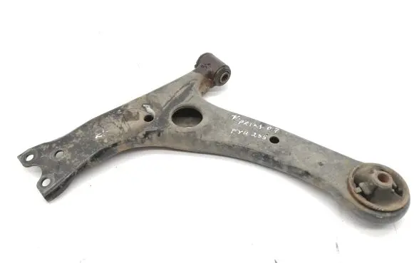Toyota Prius (XW20) Front lower control arm/wishbone