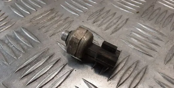 Nissan X-Trail T31 Air conditioning (A/C) pressure sensor 42CP89