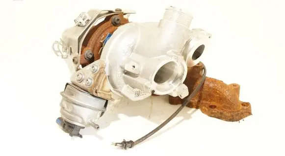 Volkswagen Golf VII Turbo 04L253020A*