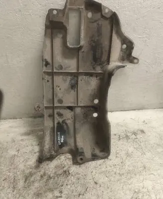 Toyota Corolla E120 E130 Engine splash shield/under tray 5839802010
