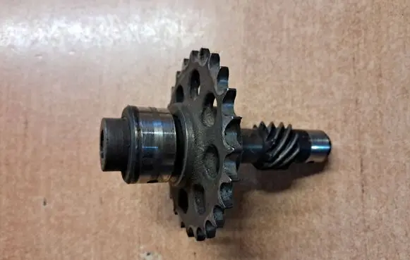 Mercedes-Benz E W124 Timing chain sprocket 1020520102
