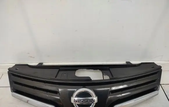 Nissan Note (E11) Front bumper upper radiator grill 62310BH00H