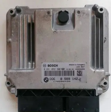 BMW 5 F10 F11 Engine control unit/module 0281032300 8589142
