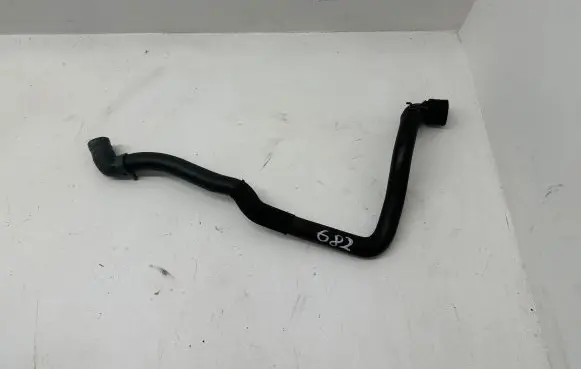 Volkswagen PASSAT B7 Engine coolant pipe/hose 7M0122291