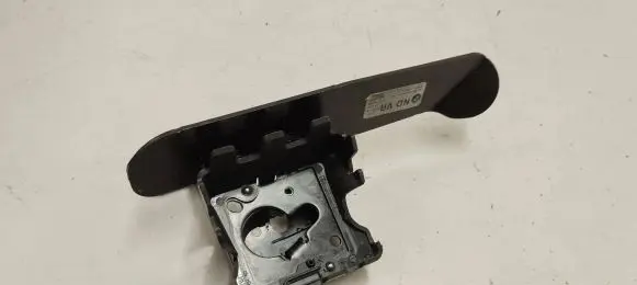 BMW 3 G20 G21 Parcel shelf load cover mount bracket 7450718