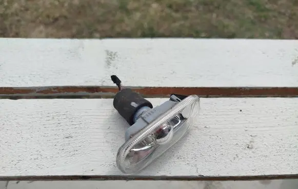 Audi A3 S3 8P Front fender indicator light 8E0949127