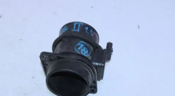 Renault Megane III Mass air flow meter 8200280060 8200300002 5WK97008