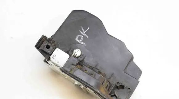 BMW 3 F30 F35 F31 Coupe door lock (next to the handle) 7202145