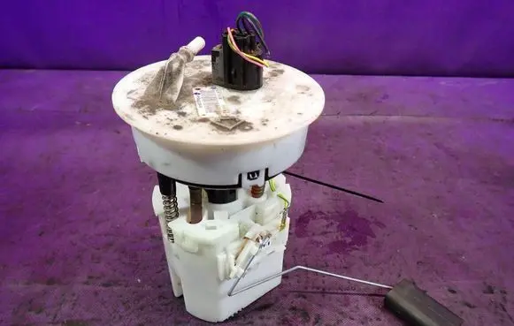 Mazda 2 In-tank fuel pump 8V519H307