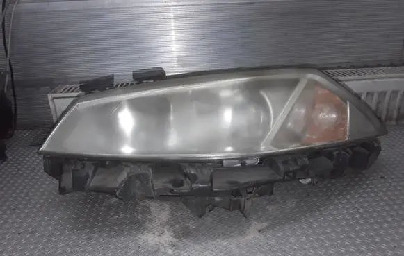 Renault Megane II Headlight/headlamp 89306990