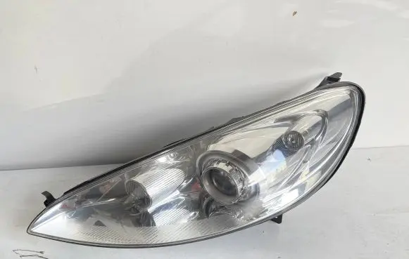 Peugeot 407 Headlight/headlamp 16111100