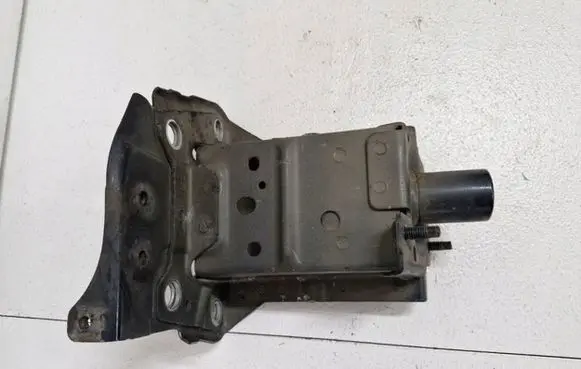 Nissan Juke I F15 Front bumper support beam RAQ