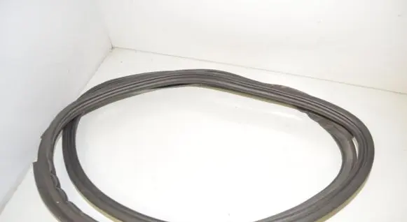 BMW 2 F45 Trunk rubber seal (body) 7440481 51767440481 51767440480