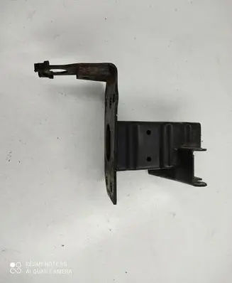 Audi Q7 4L Front bumper mounting bracket 4L0807133A
