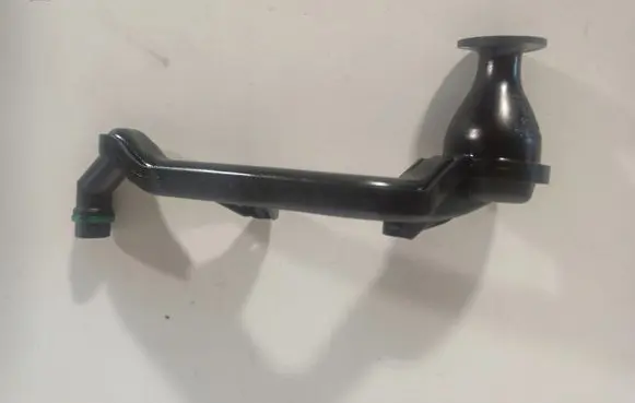 Volvo S70 V70 V70 XC Breather hose/pipe 8653858