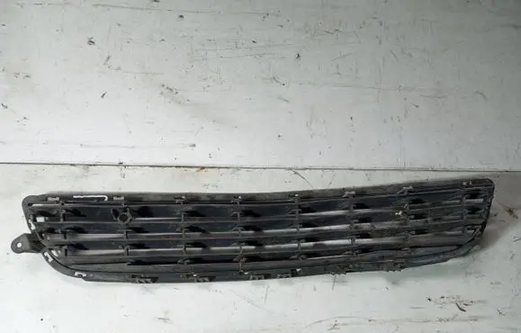 Opel Zafira B Front bumper lower grill 13124978 325769024