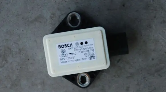 Audi A4 S4 B8 8K ESP acceleration yaw rate sensor