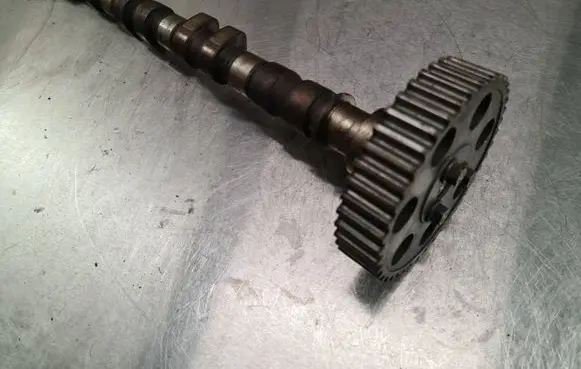 Volvo S60 Camshaft 1001885