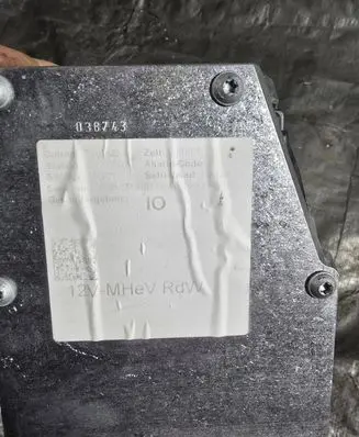 Audi A4 S4 B9 8W Car battery 8W0915172B B9170