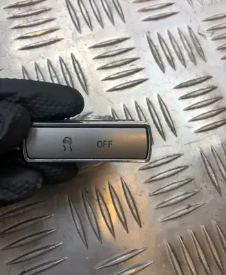 Traction control (ASR) switch