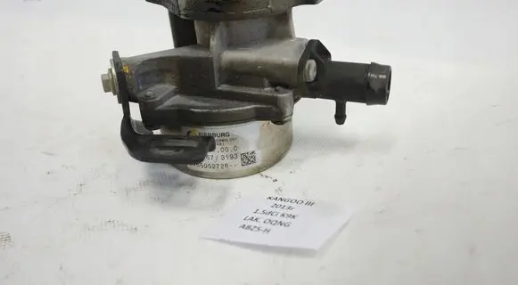 Renault Kangoo II Vacuum pump 146505272R